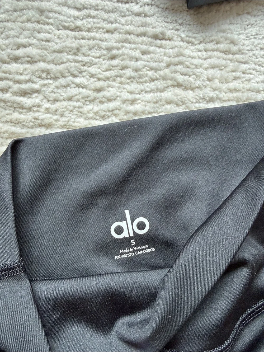 ALO Yoga Black Performance 7/8 HIGH WAIST AIRLIFT LEGGINGS plus Biker Short